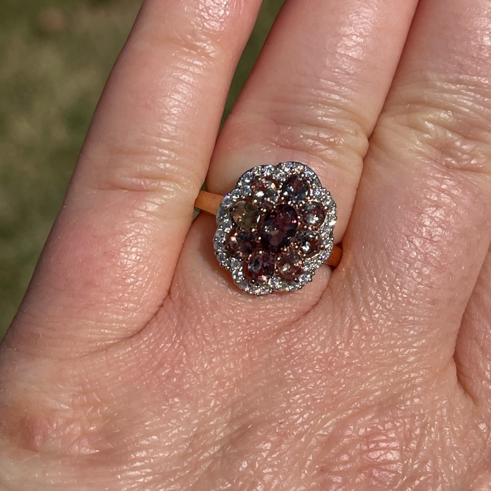 Madagascar Color Change Garnet Floral Ring - Picture 7 of 7